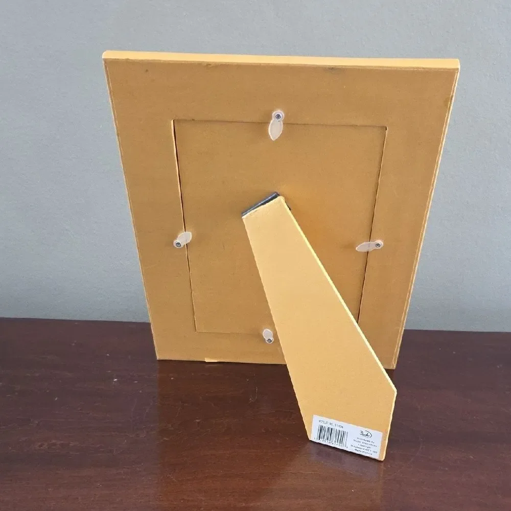Elegant Gold Picture Frame